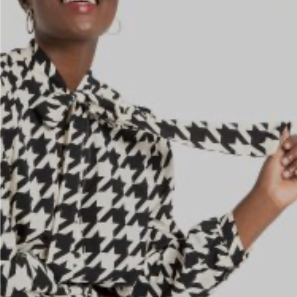 Eloquii Black and White Houndstooth Blouse